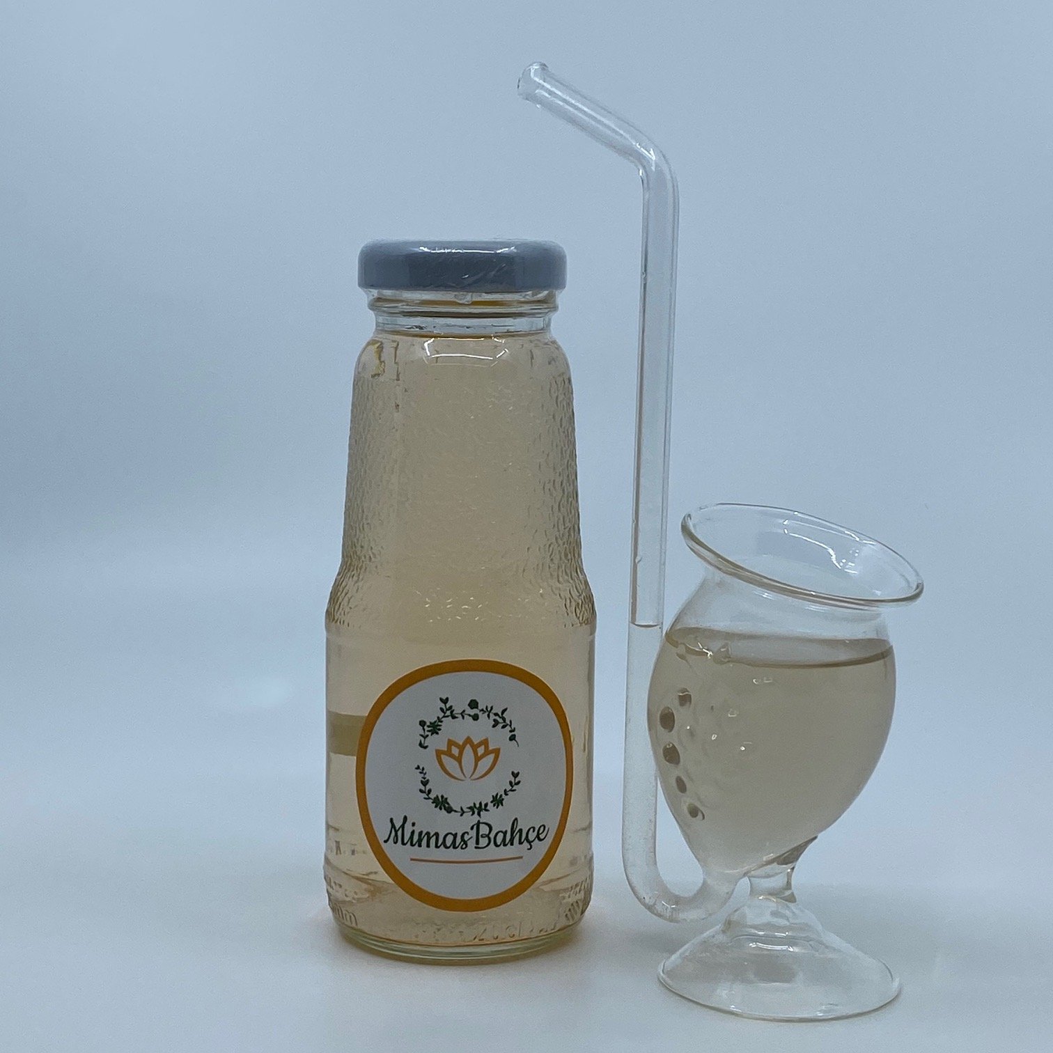 Mimas Garden Destillation von Thymiansaft